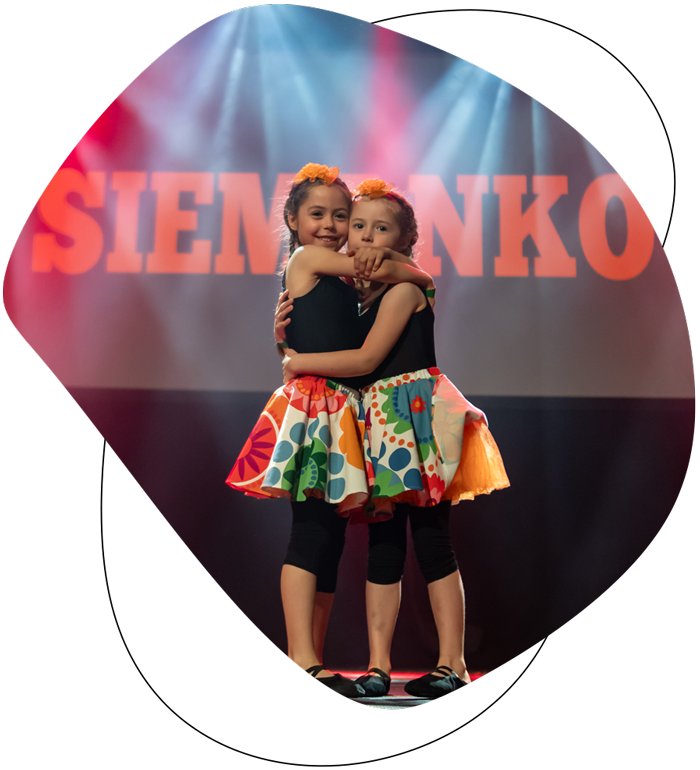 Dance performance by children from SIEMANKO studio on stage